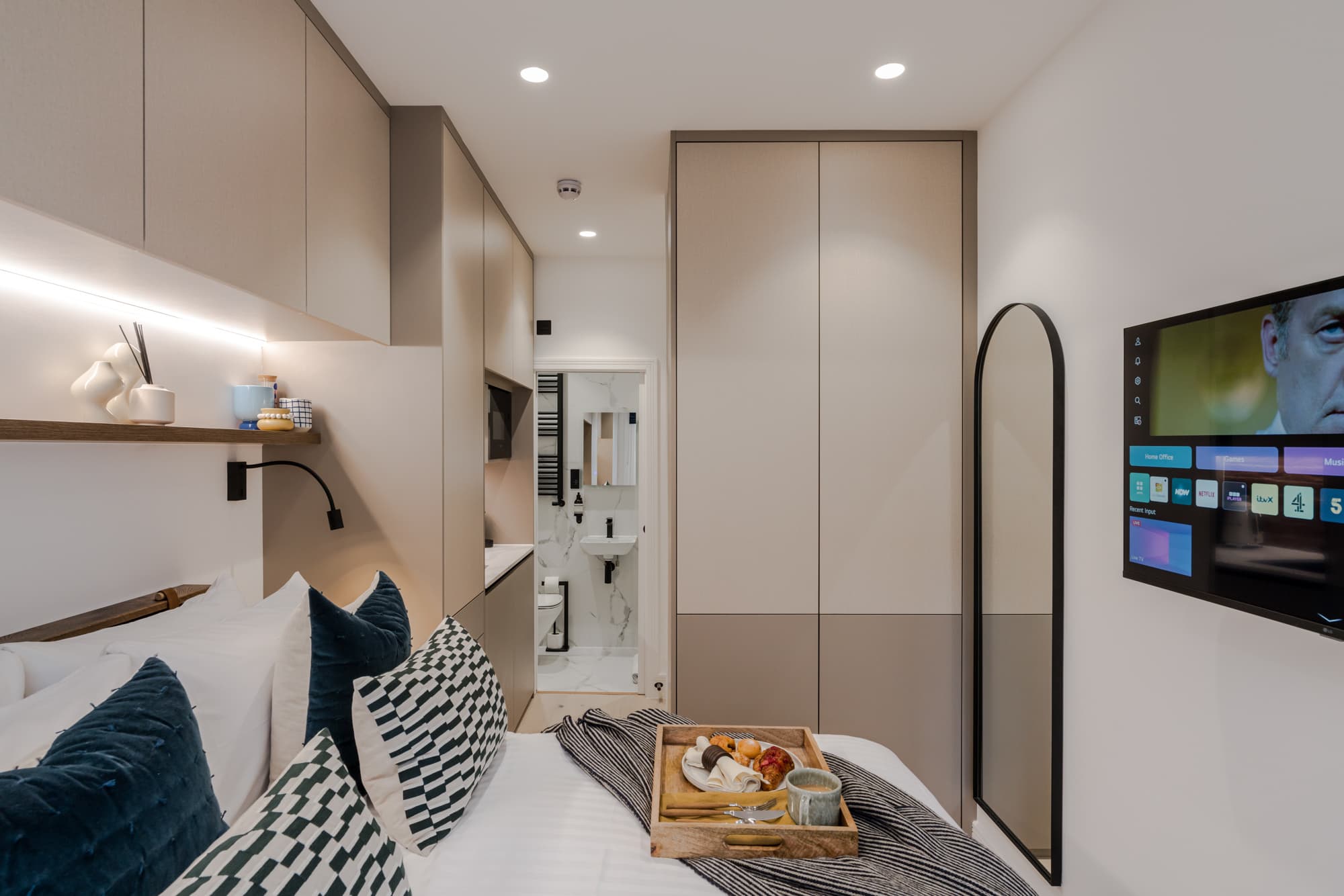 3-Kensington-Serviced-Apartments-Apartment-13