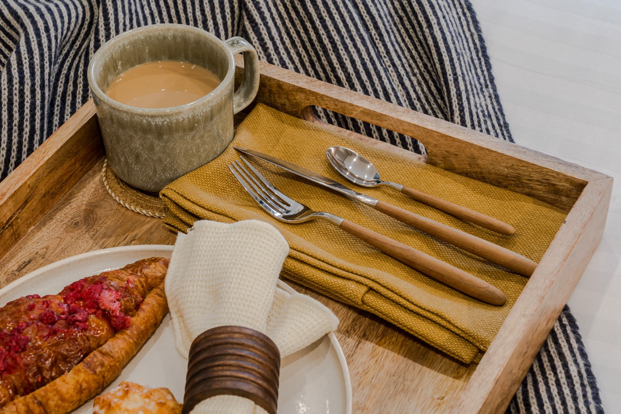 6-Kensington-Serviced-Apartments-Apartment-13