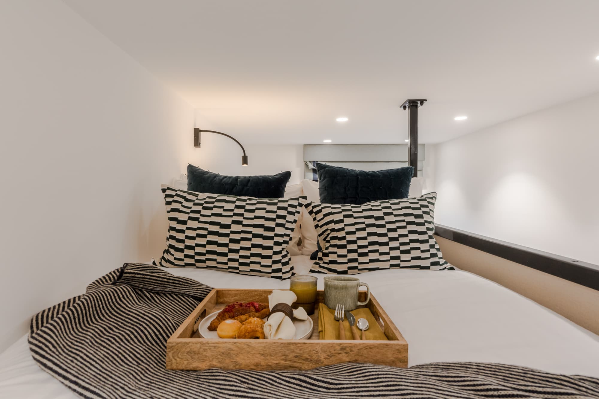 8-Kensington-Serviced-Apartments-Apartment-6