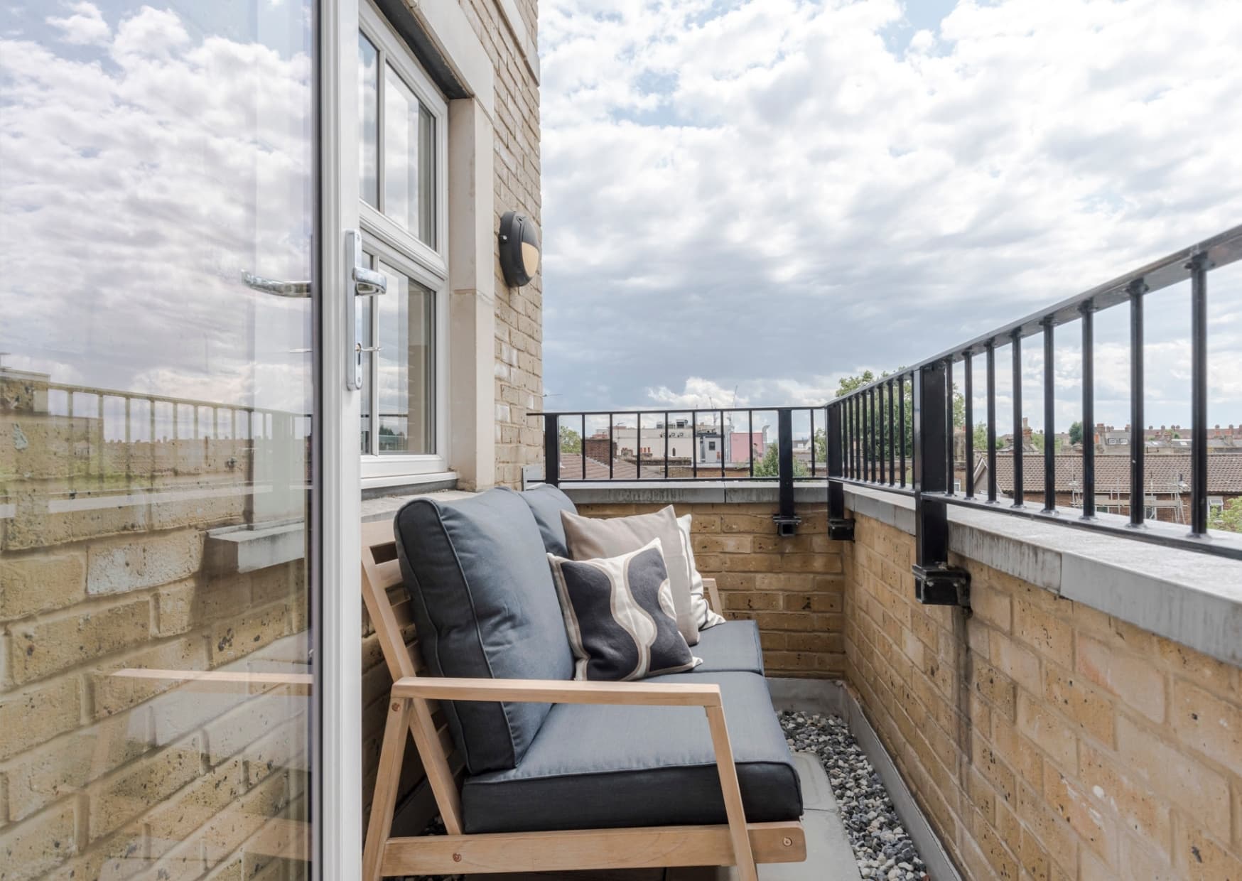 Balcony Apartments on Old Kent Road