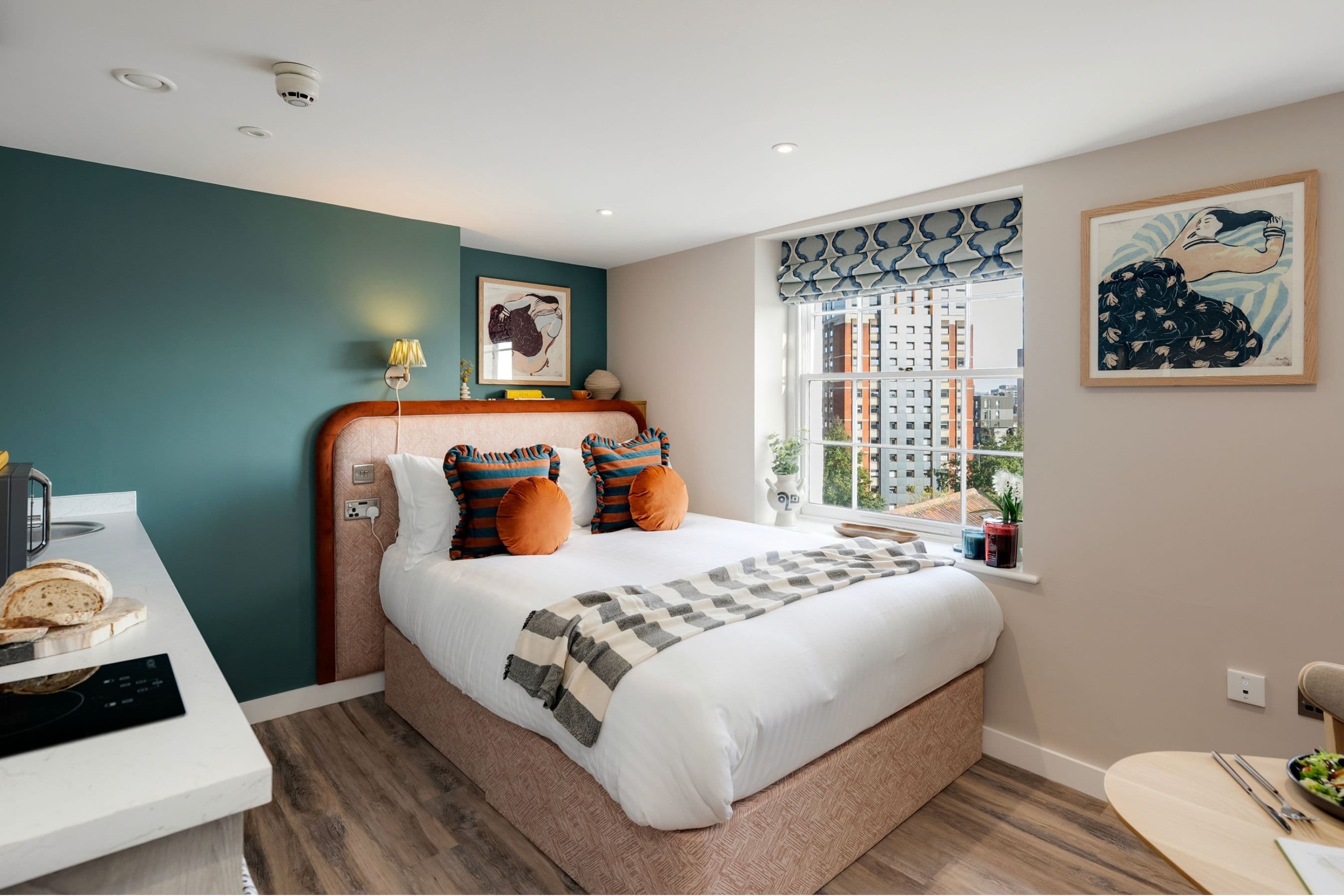 Cotham Arms Serviced Apartments - Studio apartments