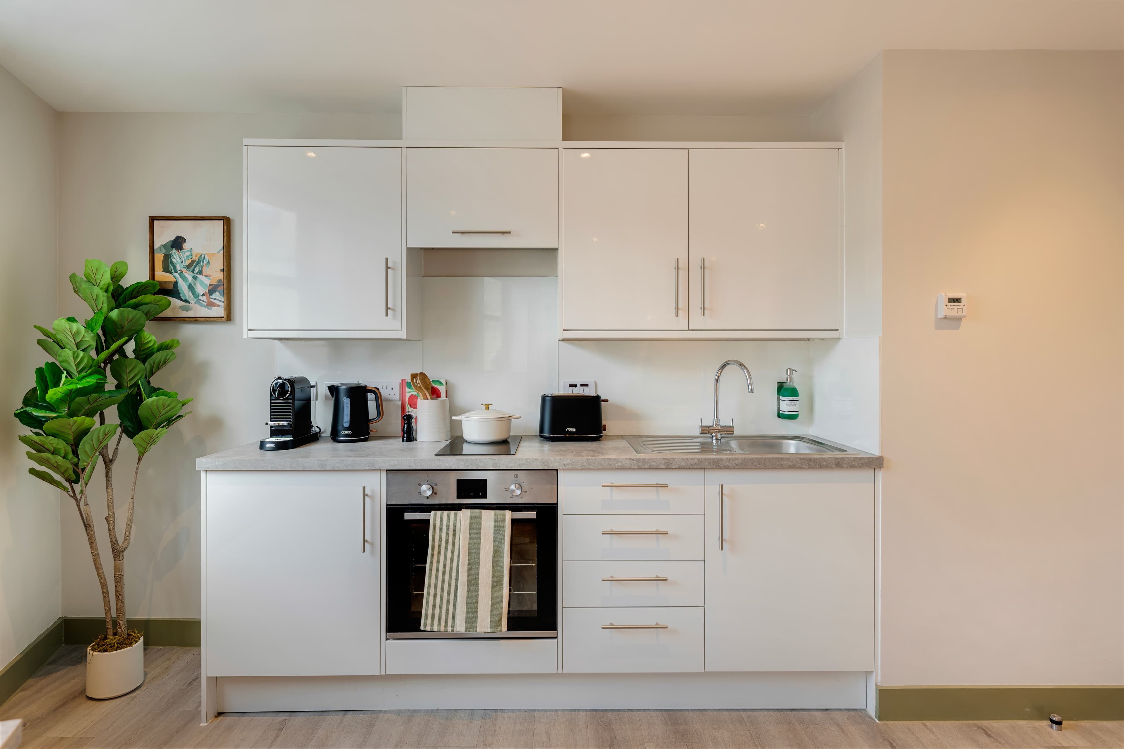 Clifton Village Serviced Apartments_9