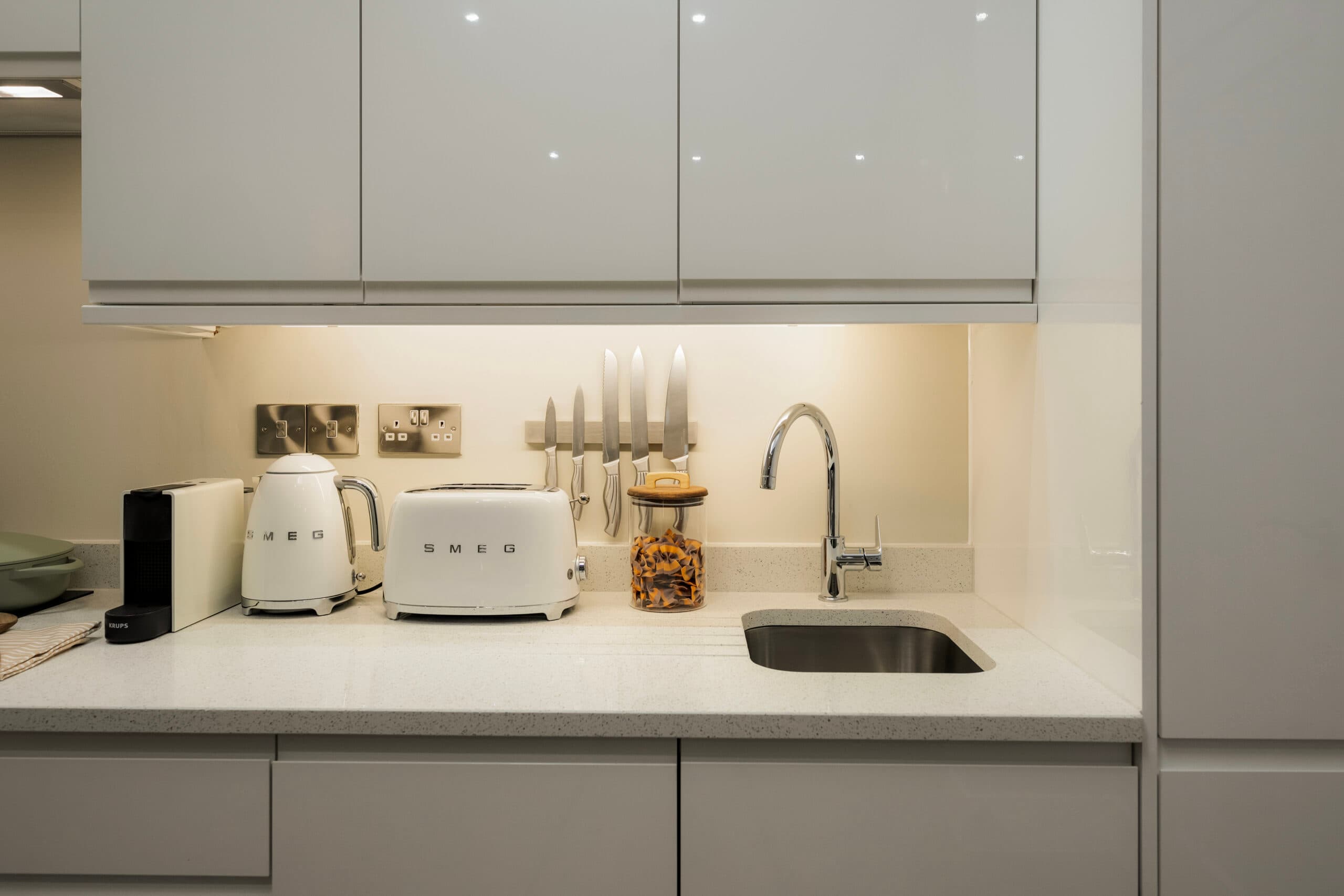 Clifton-Road-Serviced-Apartments-15-scaled