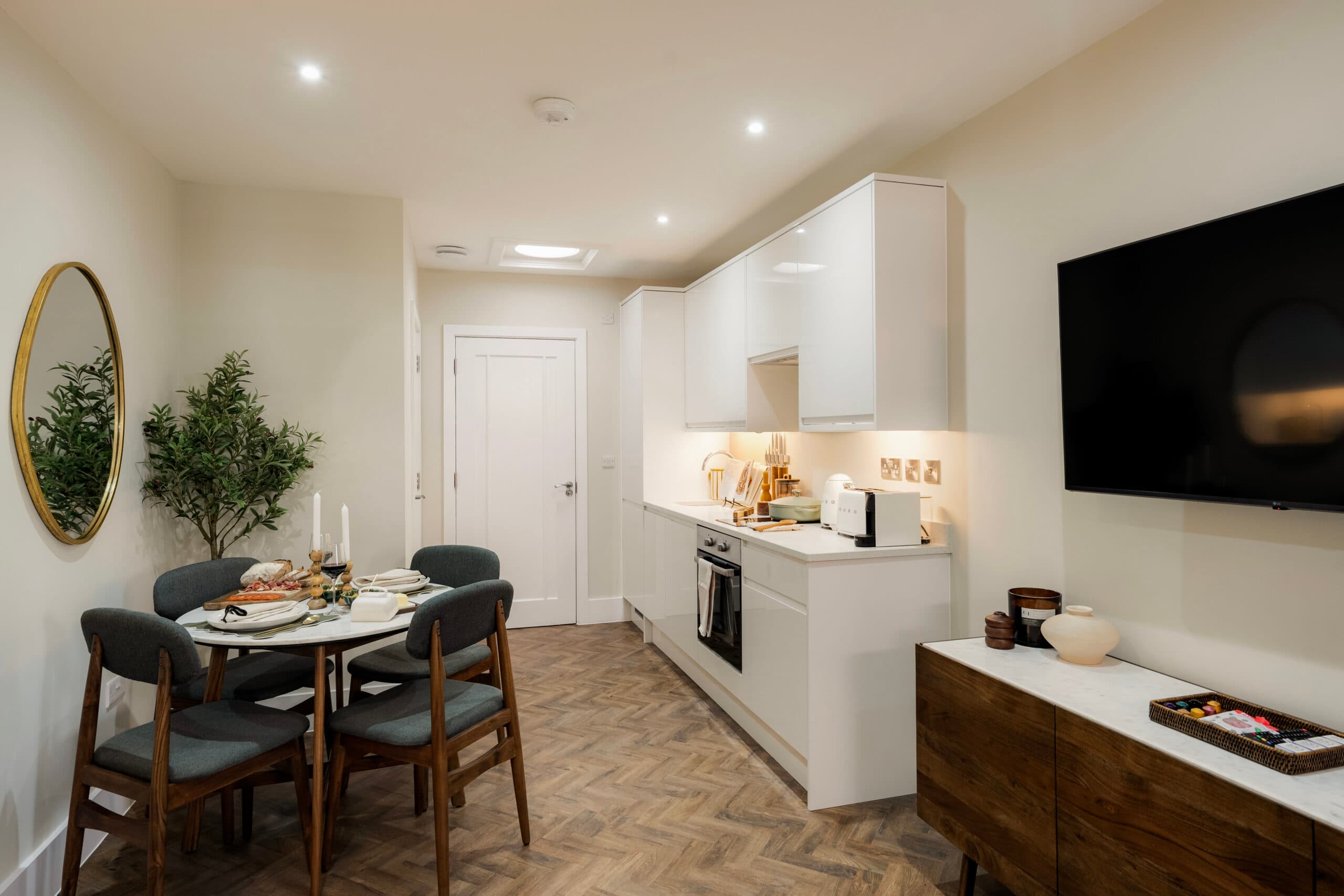 Clifton-Road-Serviced-Apartments-4-1-scaled