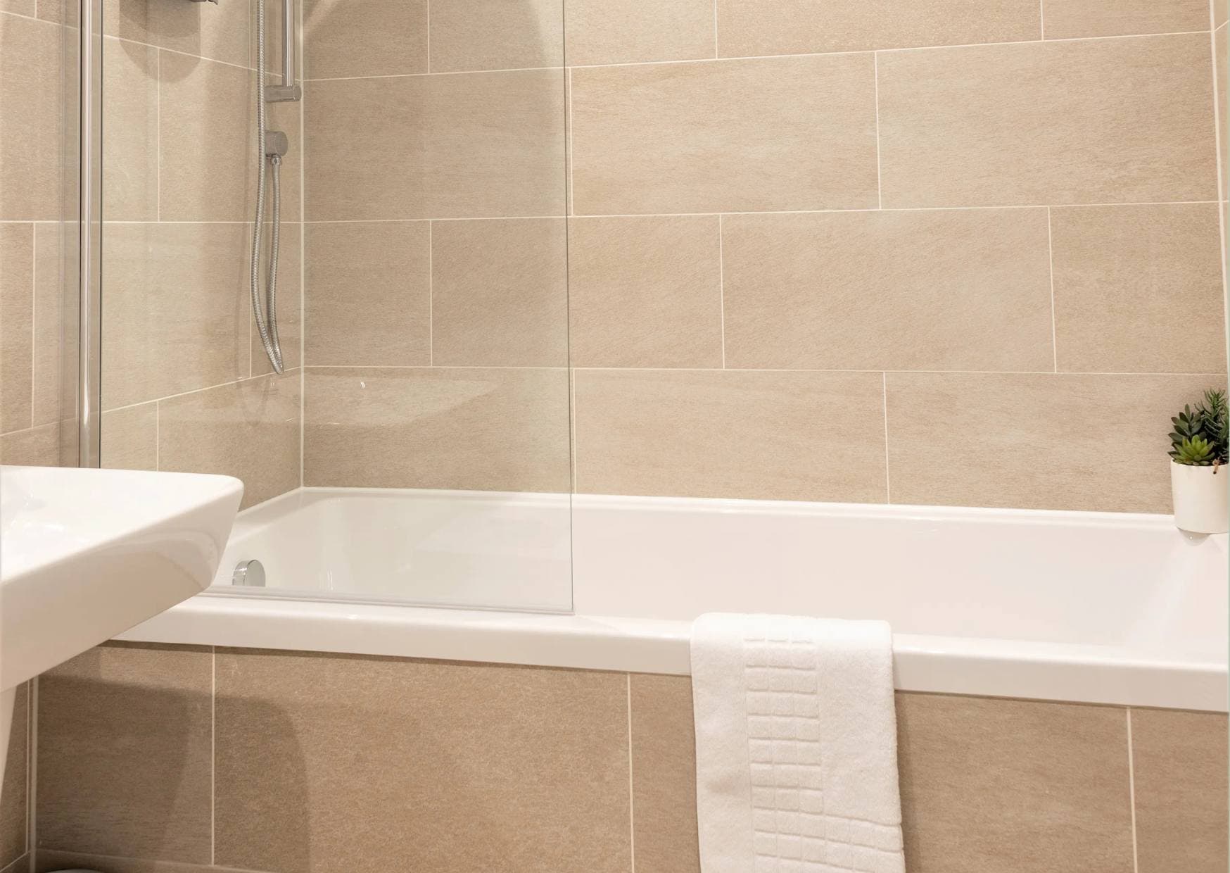 Frederick Place Bathroom 2