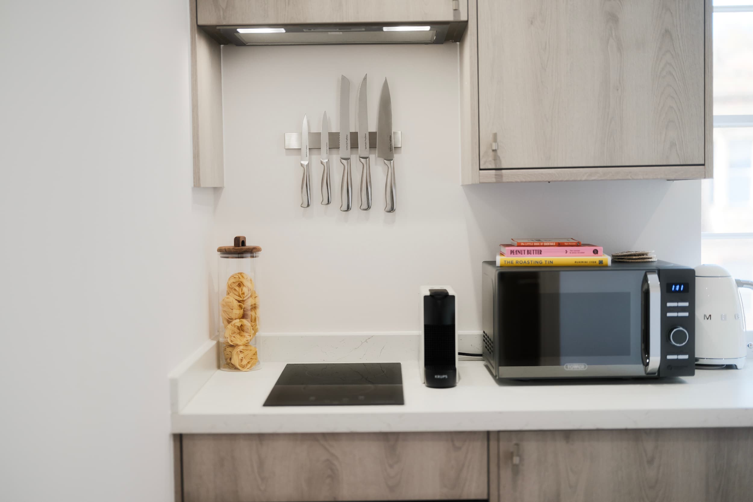 Hob-at-Your-Apartment-Colston-Street-1-bedroom