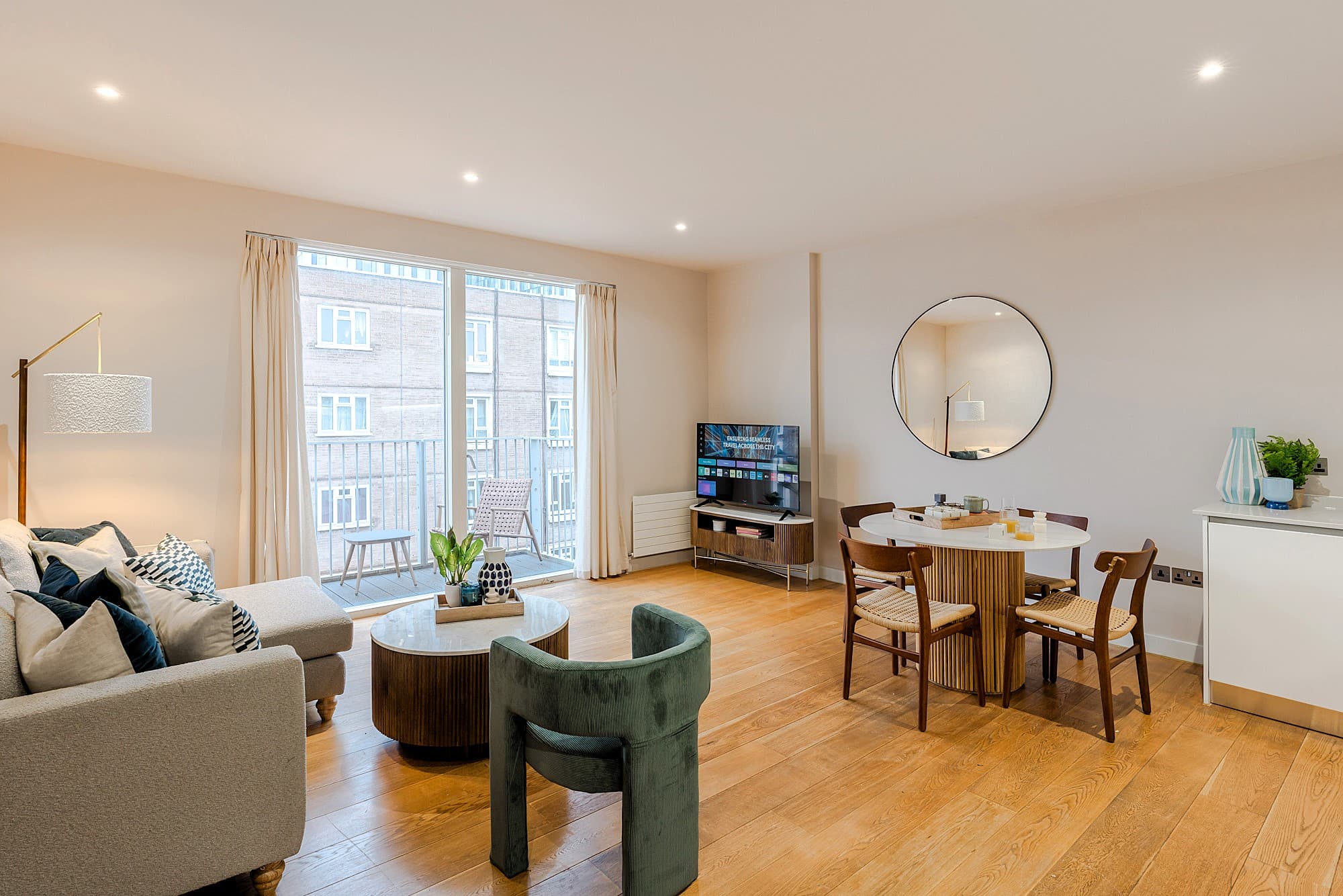 Kings-Cross-Serviced-Apartments-One-Bed-With-Balcony-5