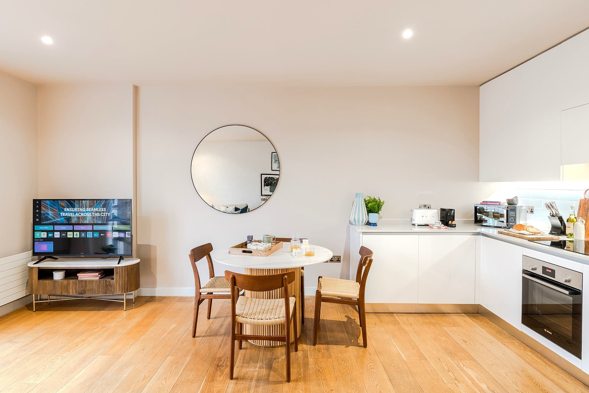 Kings-Cross-Serviced-Apartments-One-Bed-With-Balcony-7