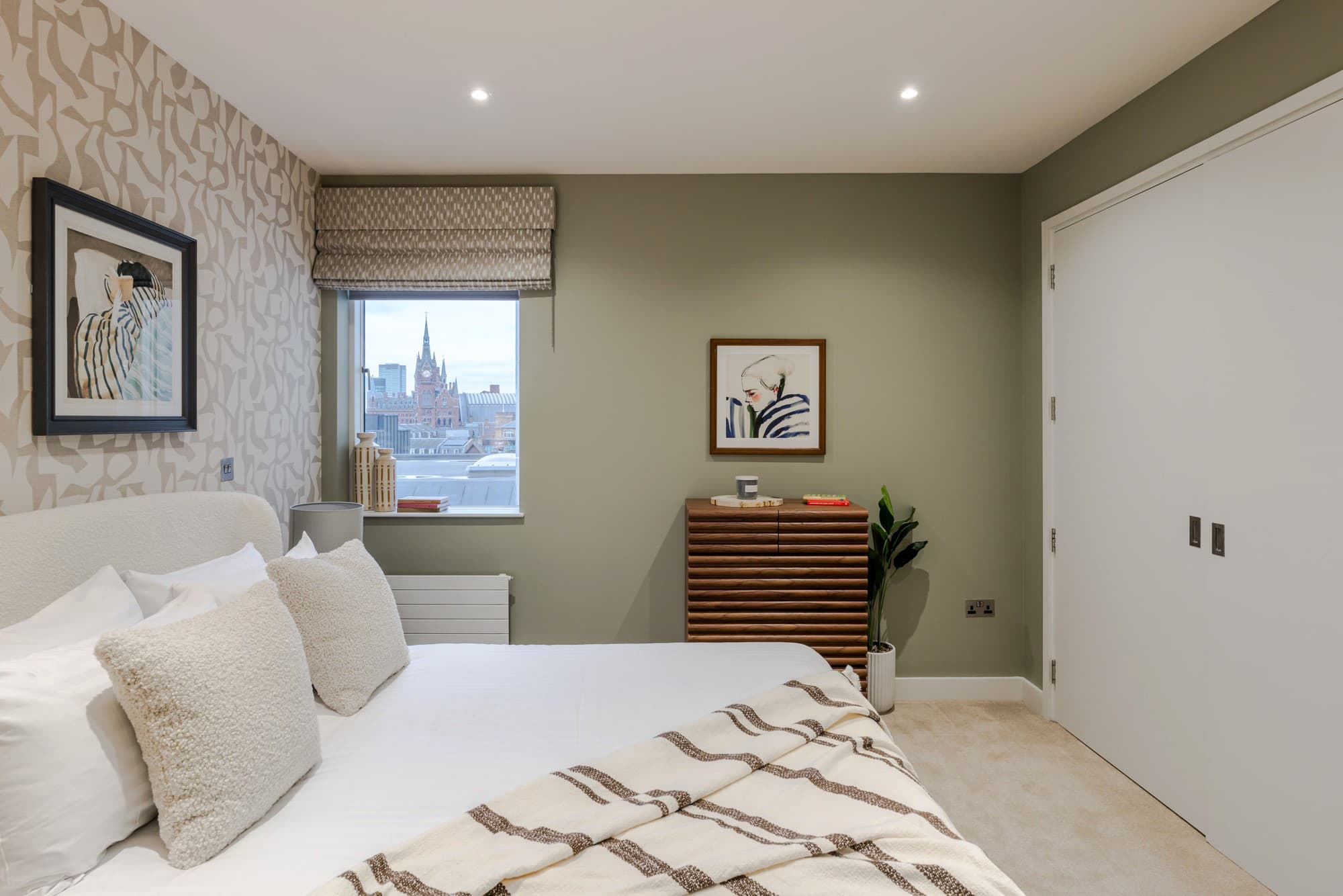 Kings-Cross-Serviced-Apartments-Penthouse-XL-With-Balcony-11