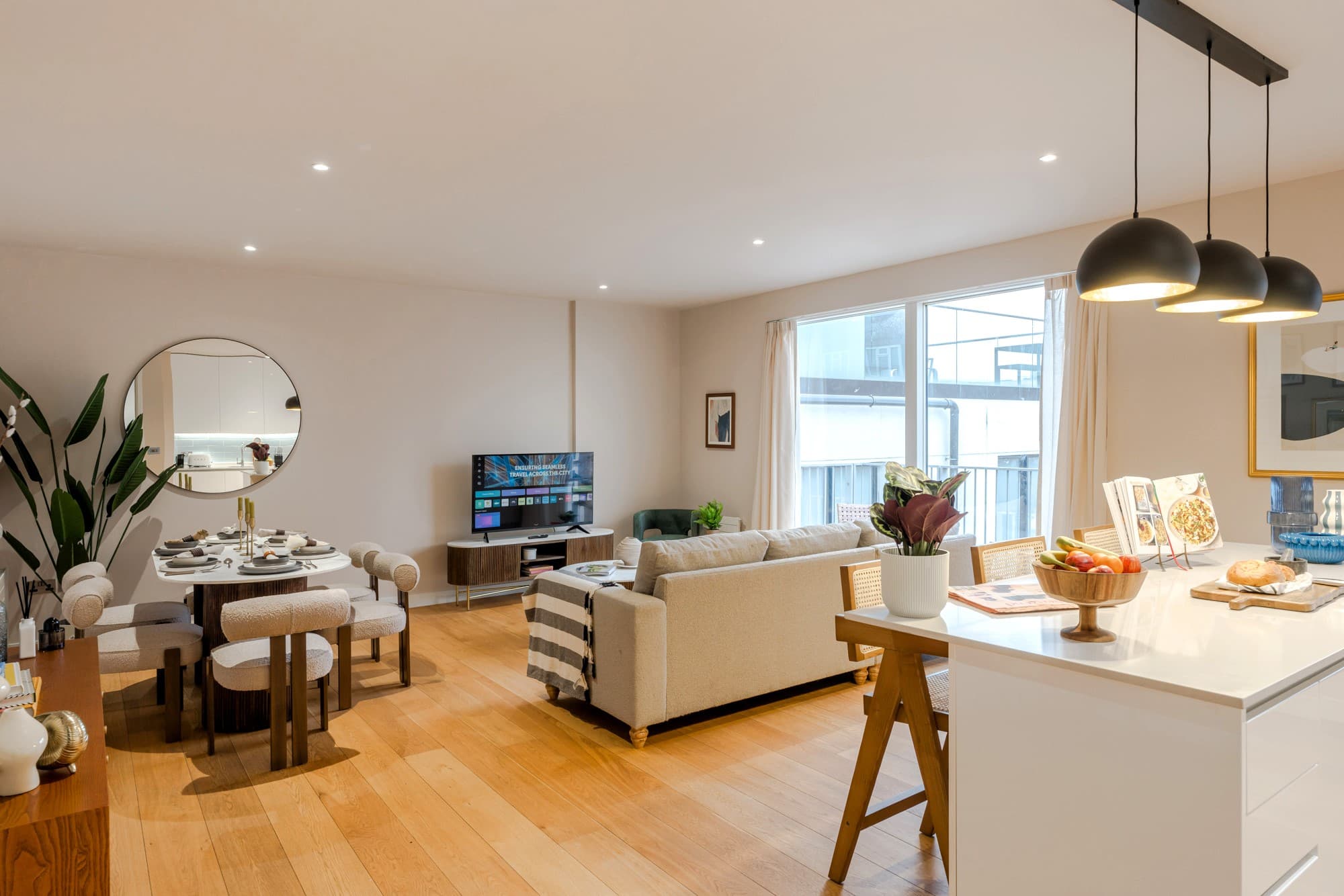 Kings-Cross-Serviced-Apartments-Two-Bed-With-Balcony-1