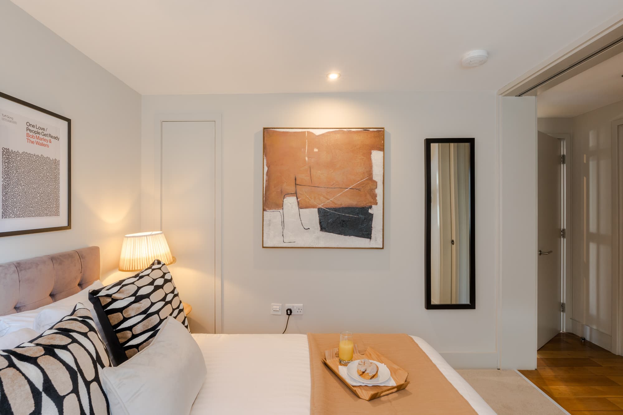 Monument Exec With Terrace8