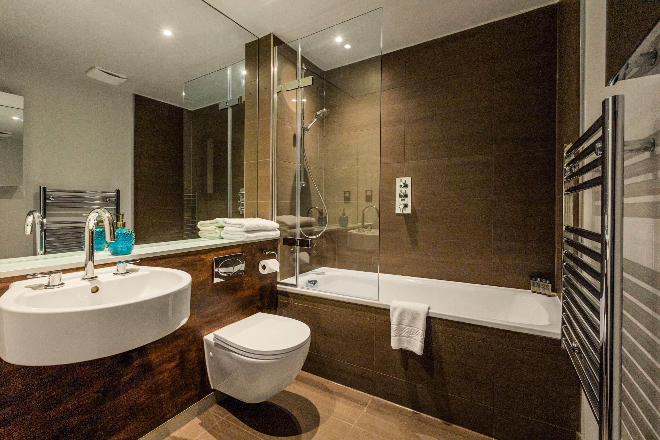 Monument-Serviced-Apartments-1B-3-scaled