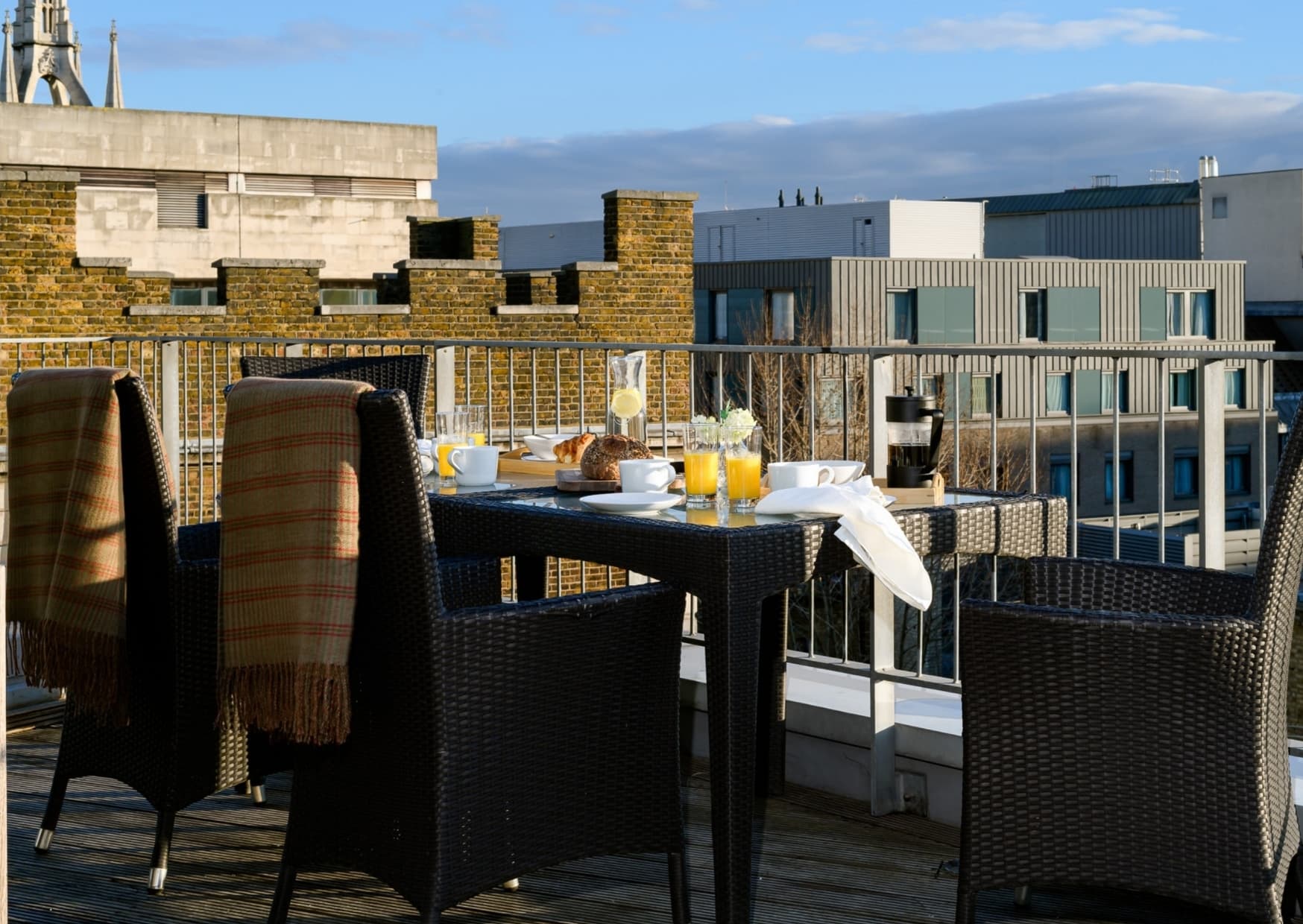 Serviced Apartments in Monument with City Views