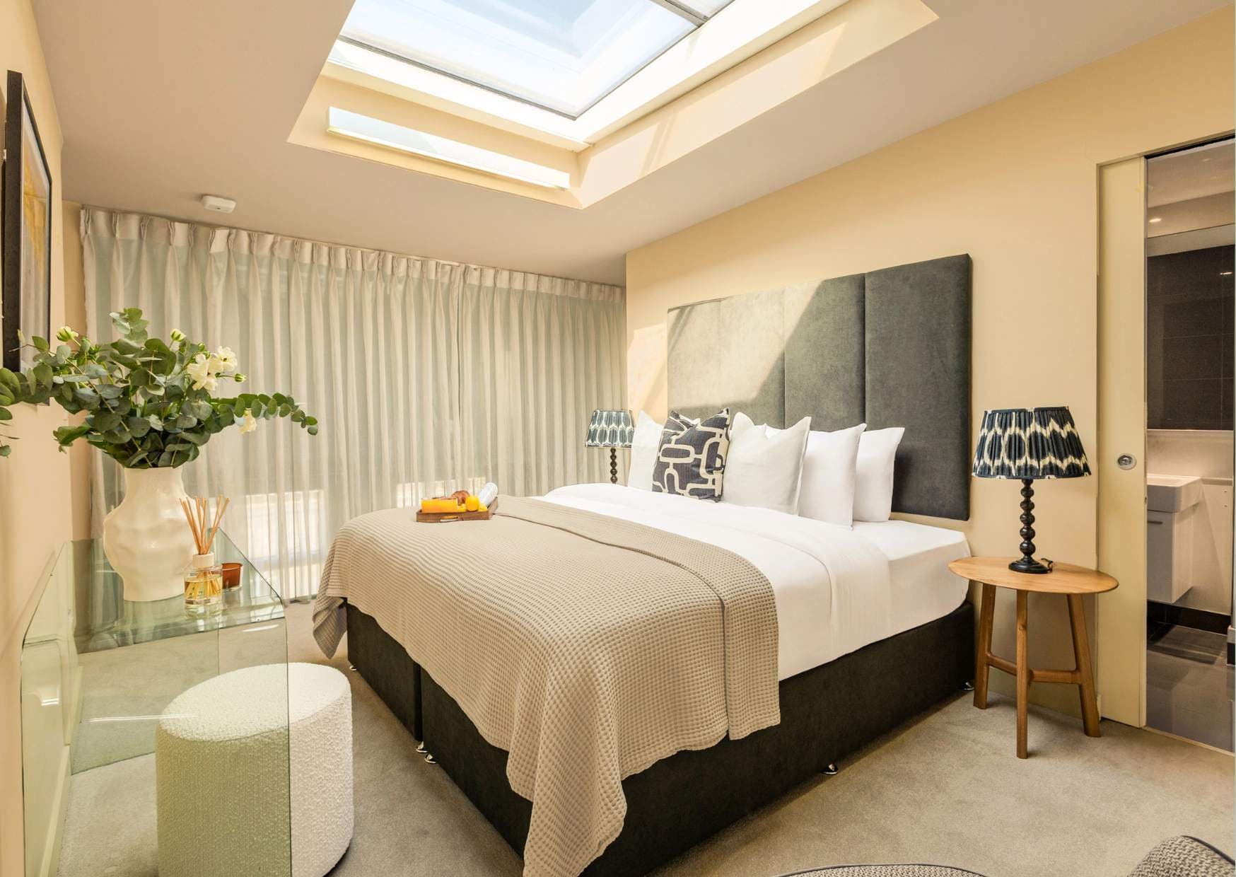 Serviced Apartments in Shoreditch with Skylights