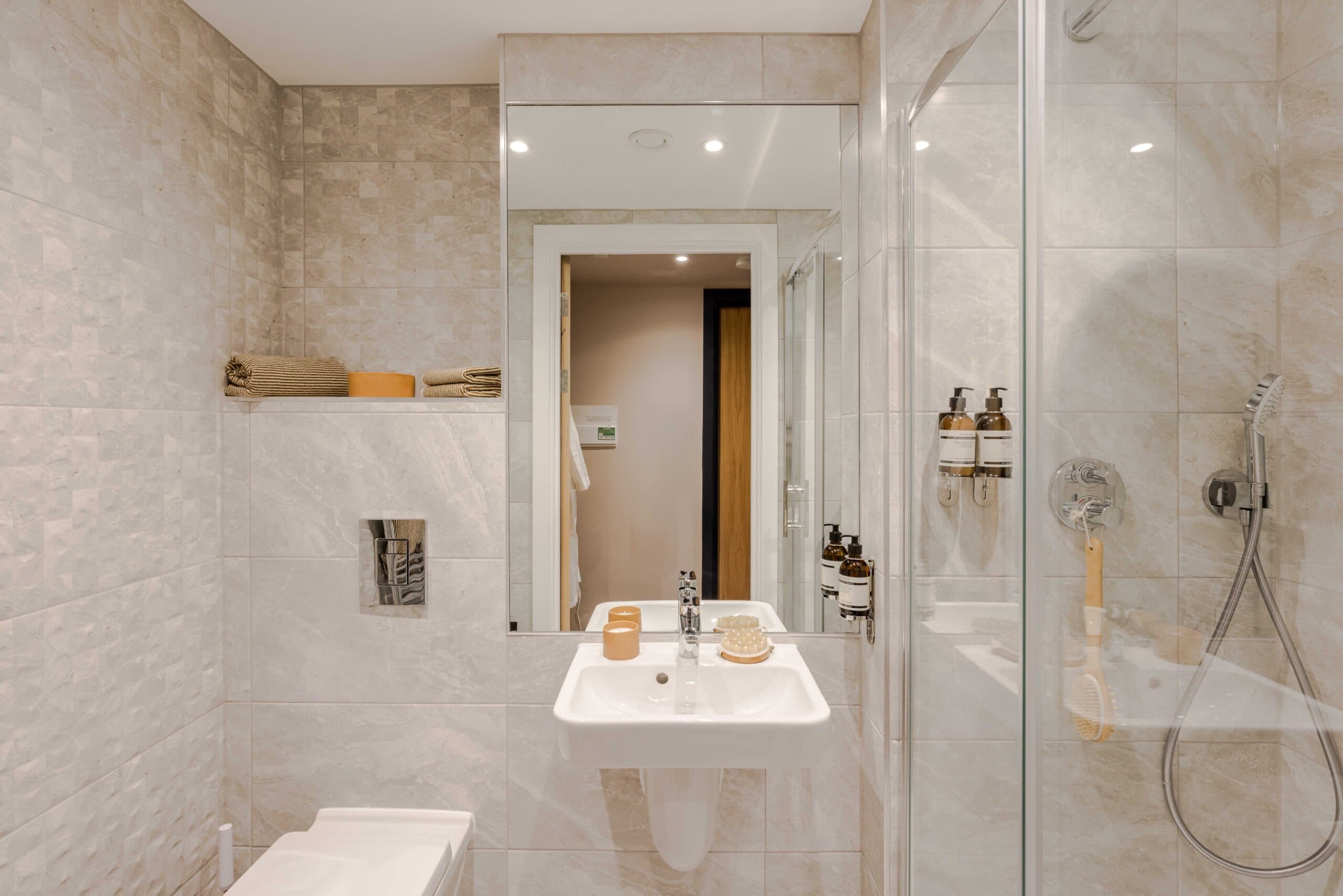 Serviced-Apartments-Wapping-Wharf-4-1-scaled