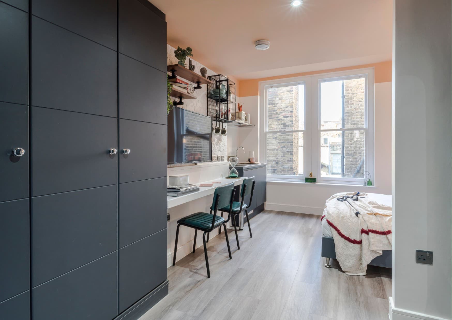 Studio Apartments in Brixton, London