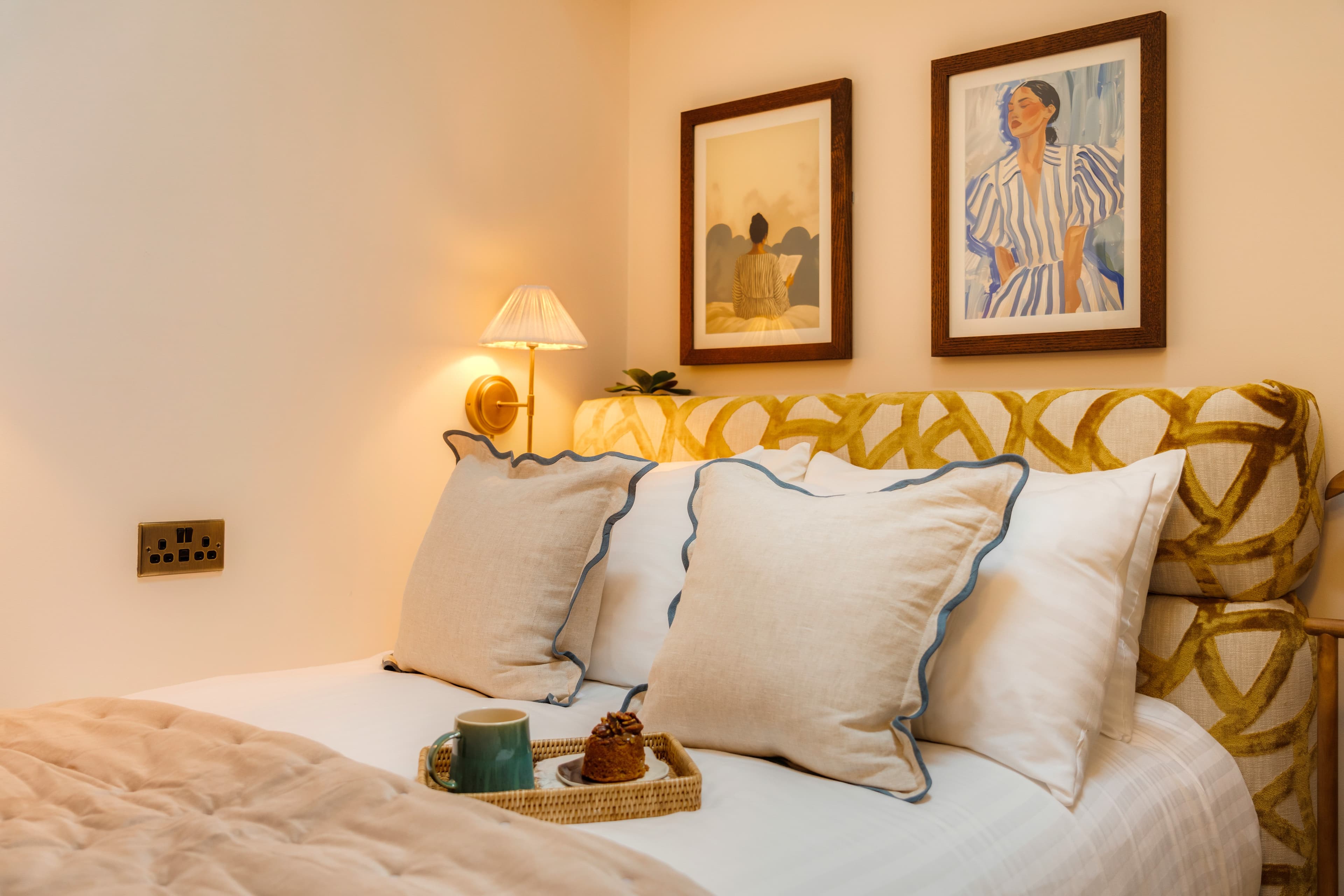 Tower Bridge Road Apartment Room1