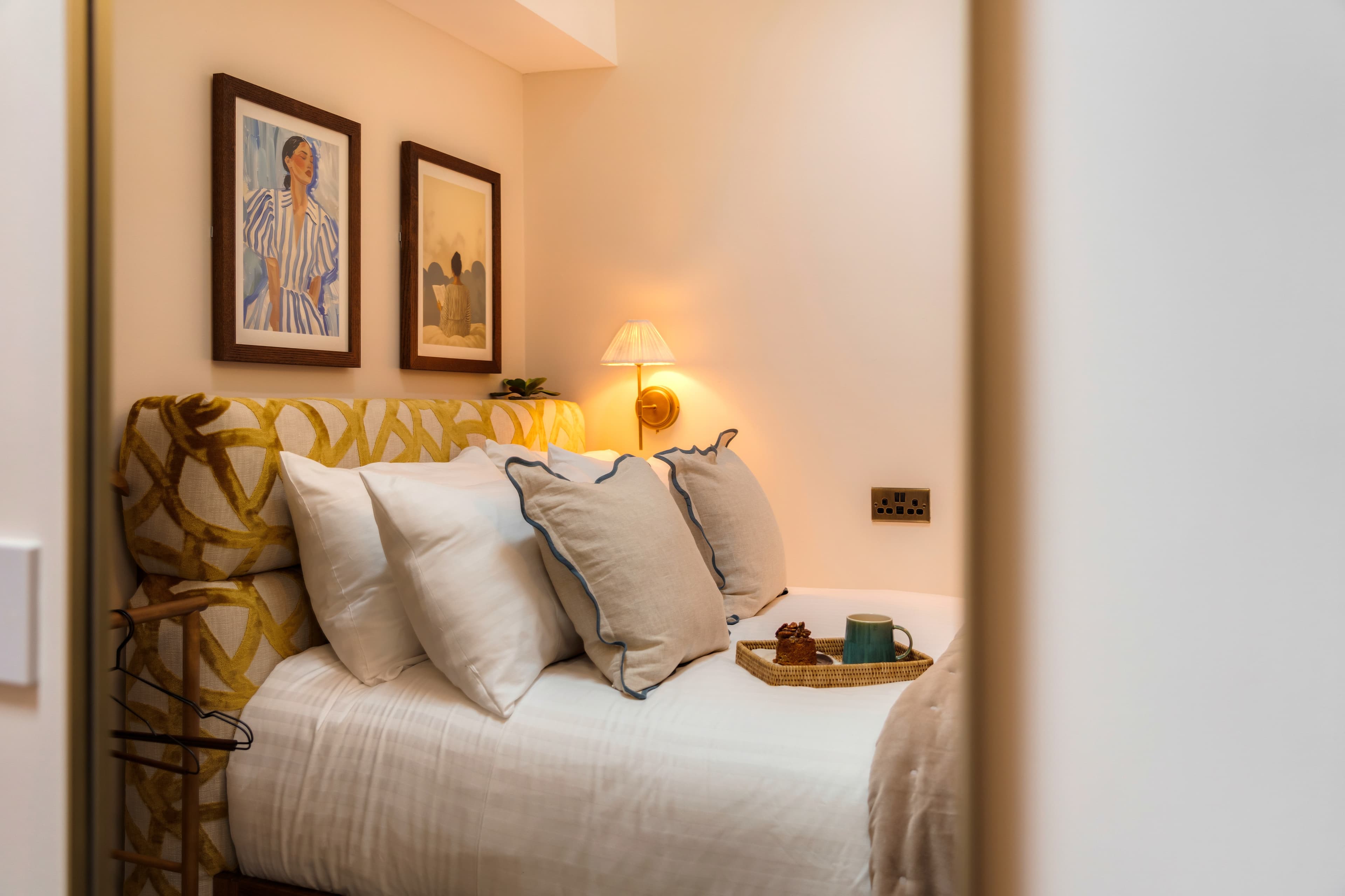 Tower Bridge Road Apartment Room8