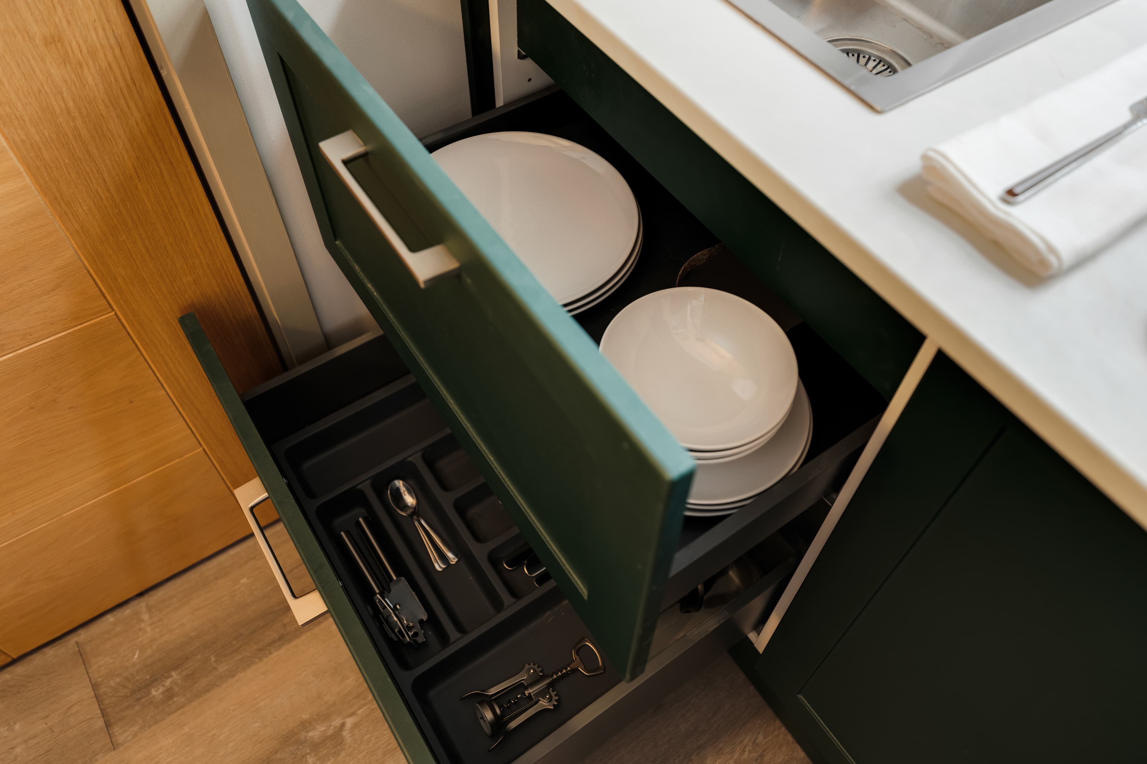 Tower Bridge Road Studio817