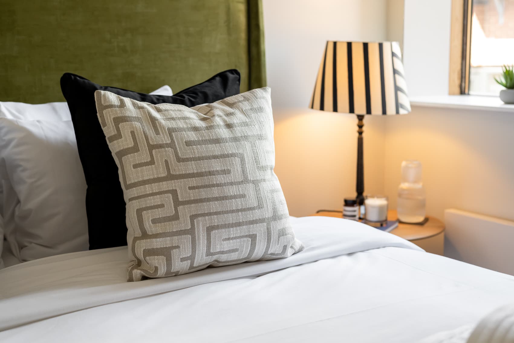 Your-Apartment-Liverpool-Street-1-Bedroom-Penthouse-12