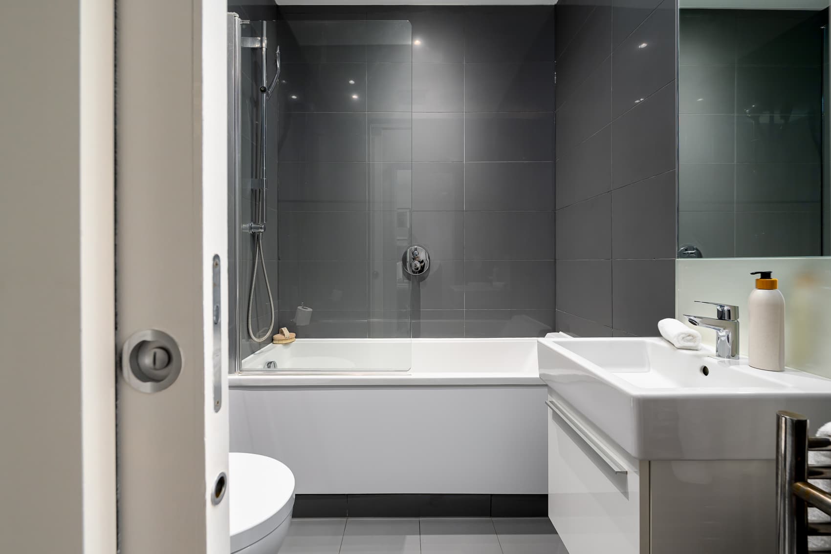 Your-Apartment-Liverpool-Street-1-Bedroom-Penthouse-8