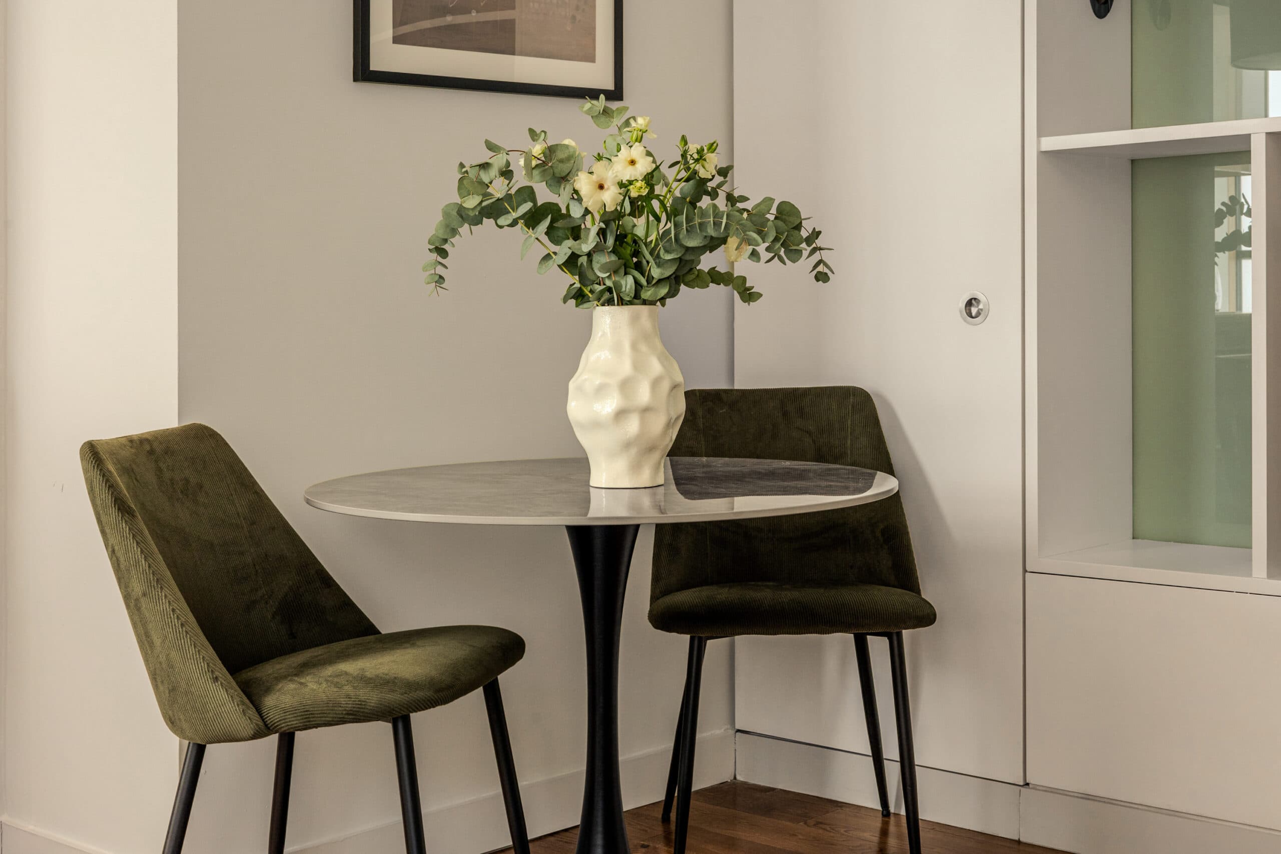 Your-Apartment-Liverpool-Street-Open-1-Bedroom-Apartment-9-scaled