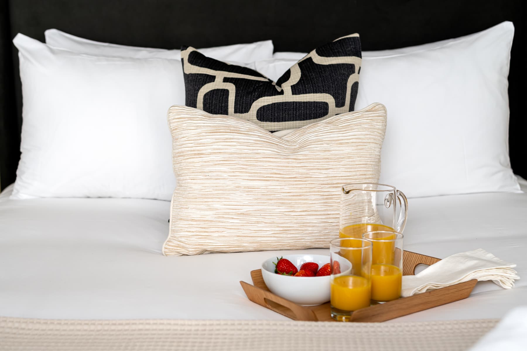 Your-Apartment-Tower-of-London-Executive-1-Bedroom-Apartment-Botolph-3